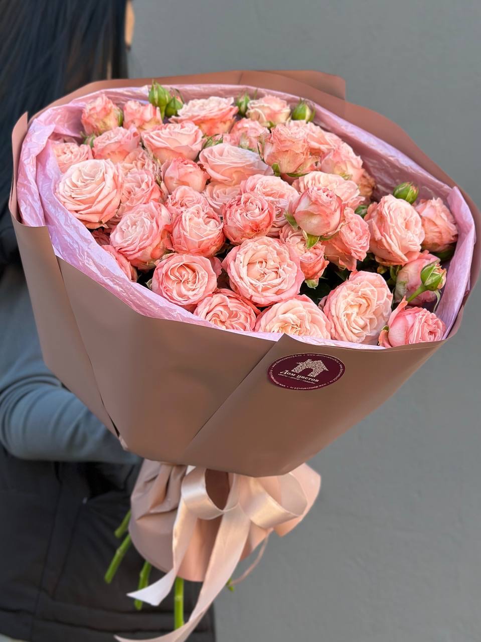 img_1140 Букет кустовых пионовидных роз, 11шт нежно- розовых - Дом Цветов - Цветы и букеты в Краснодаре!